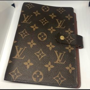 Louis Vuitton MM agenda Cover